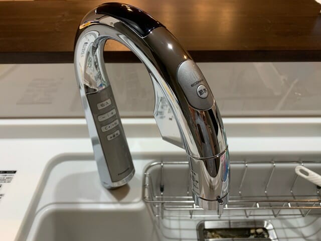 Panasonic スリムセンサー水栓 タッチレス QS01FPSWTEA-